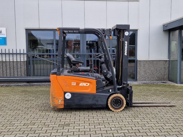 Doosan B20T-7