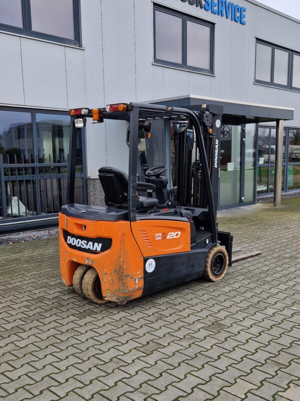 Doosan B20T-7 - Image 2